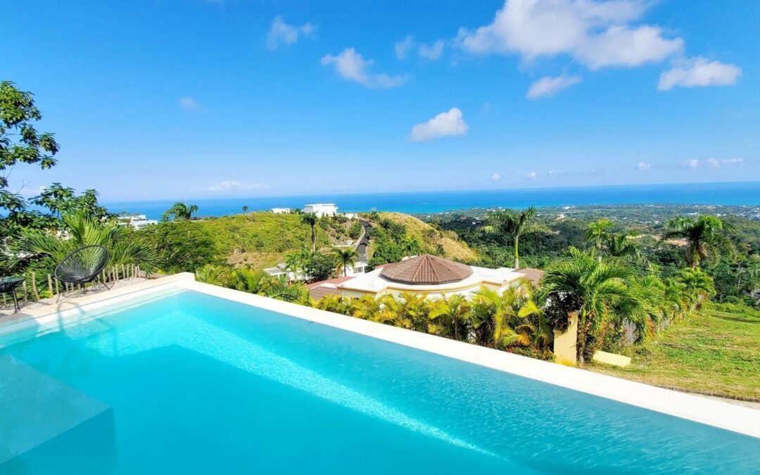 Hermosa Villa con Vista Panorámica al mar